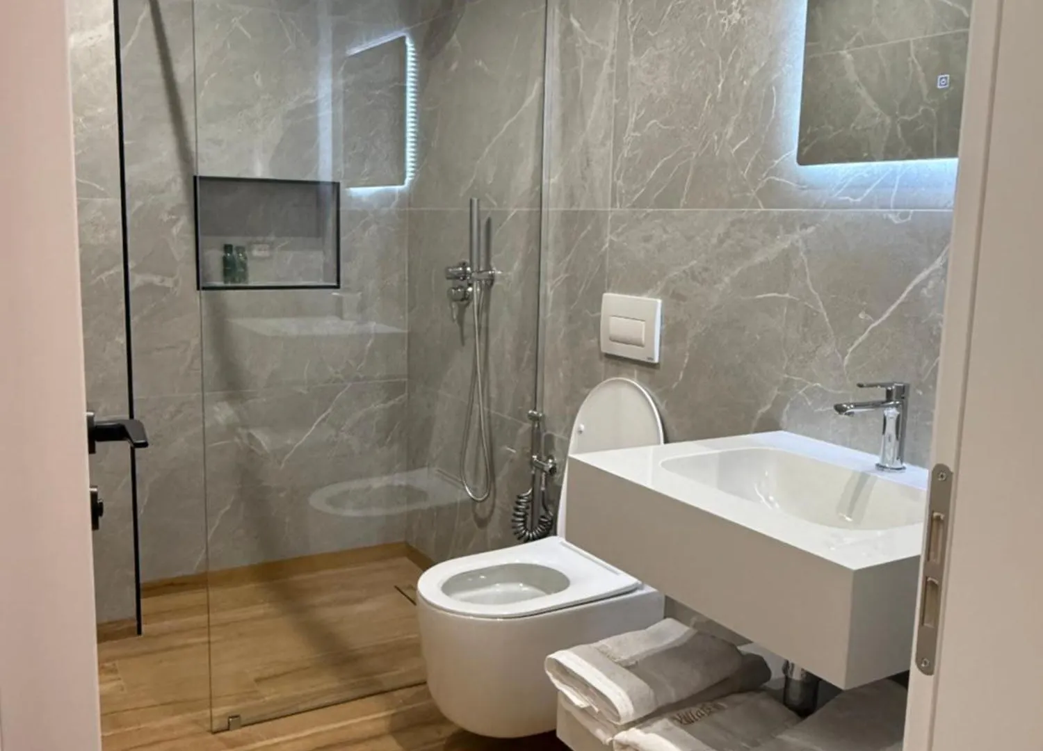 Aparthotel Villa24 Vlorë
