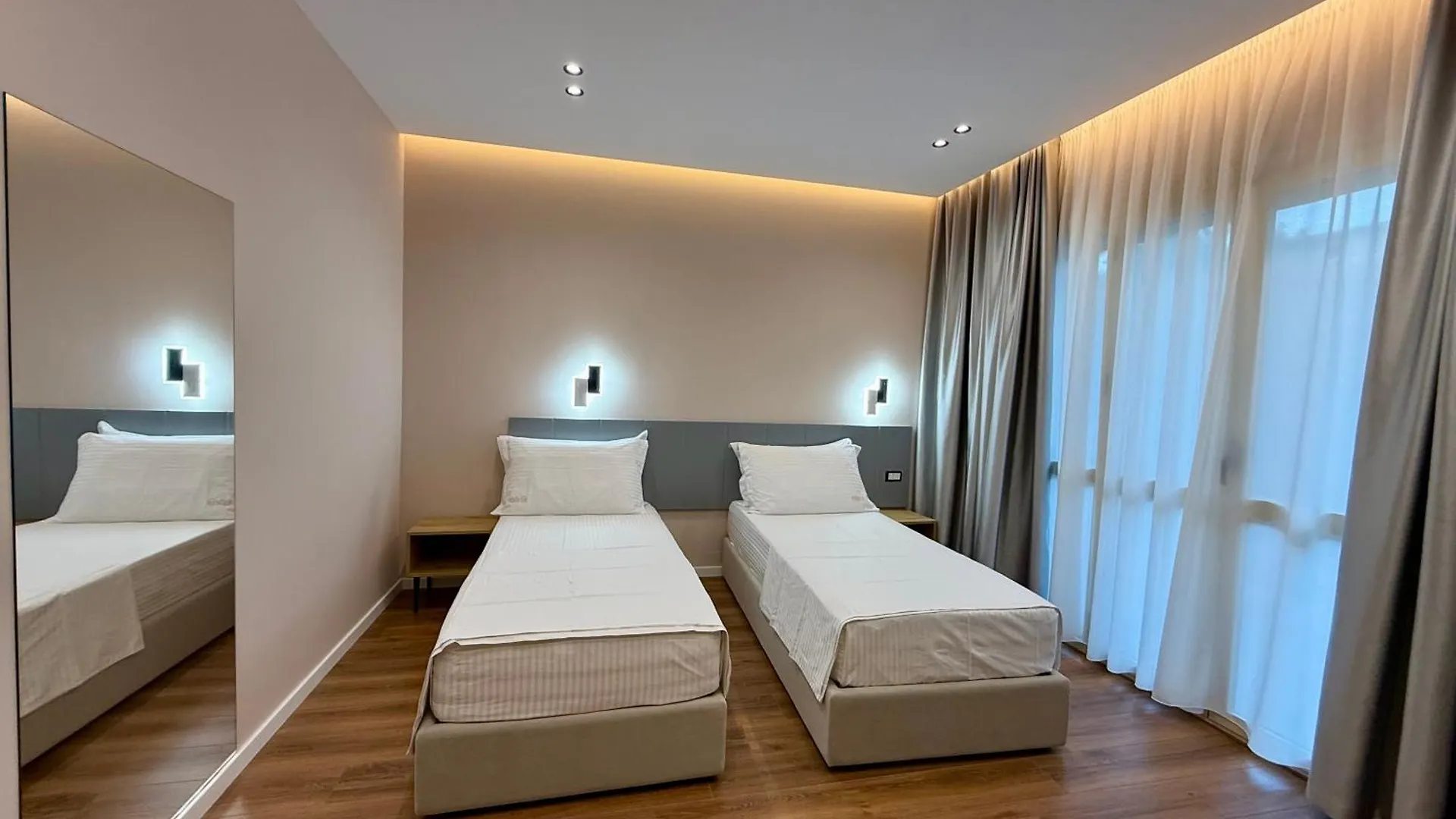 Villa24 Vlorë Aparthotel