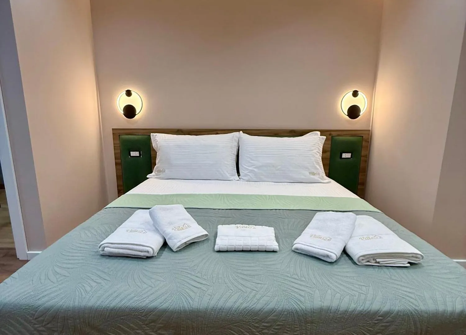 Villa24 Vlorë Albánie